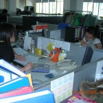 商务英语专业学生在联华公司实习办公